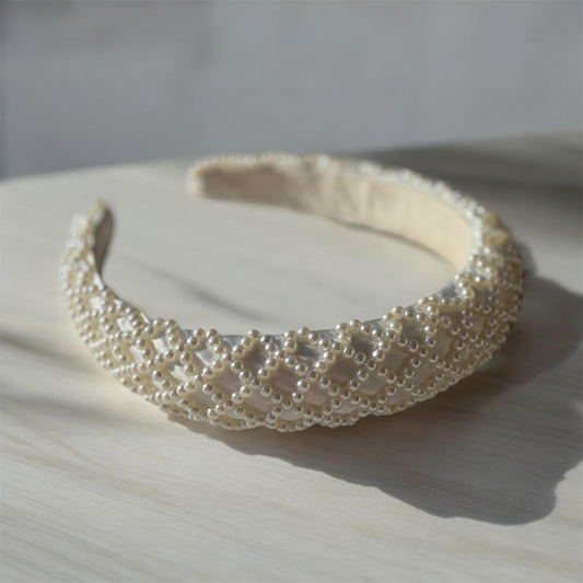 Pearl Radiance Headband – White Pearl Hair Accessory for Special Occasions