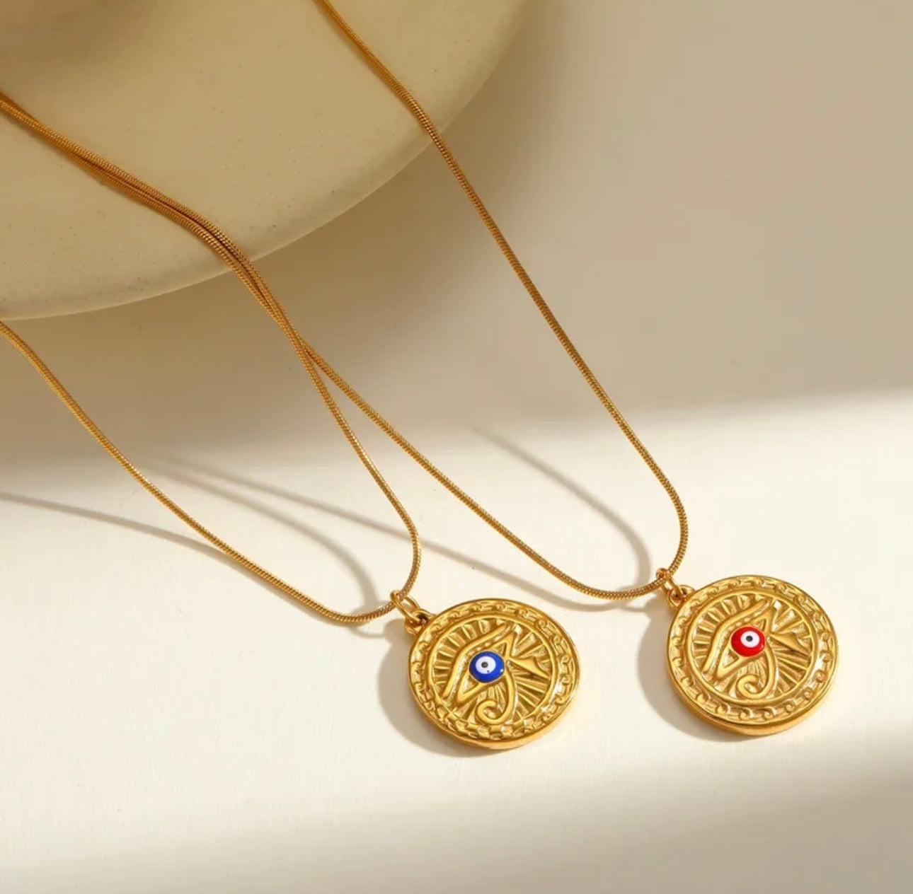 Round Eye Necklace – 18k Gold-Plated Stainless Steel Blue