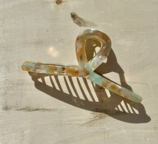 Large Mermaid Metal Claw Clip: Elegant & Vibrant Hair Accessory