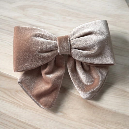 Beige Velvet Hair Bow Clip – Elegant & Timeless Accessory