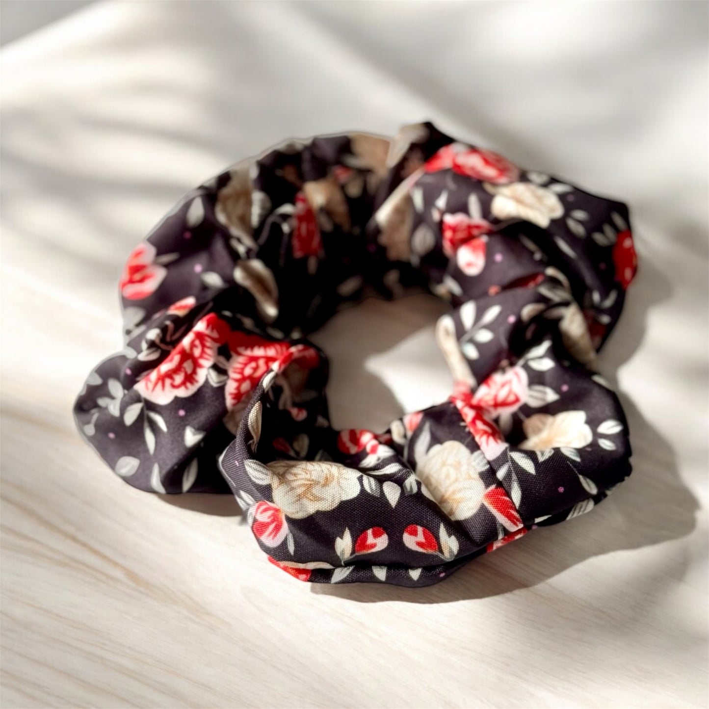 Scarlet Bloom 3-Pack Hair Scrunchies – Red Flower Detail
